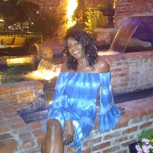 Meet your Posher, Edna